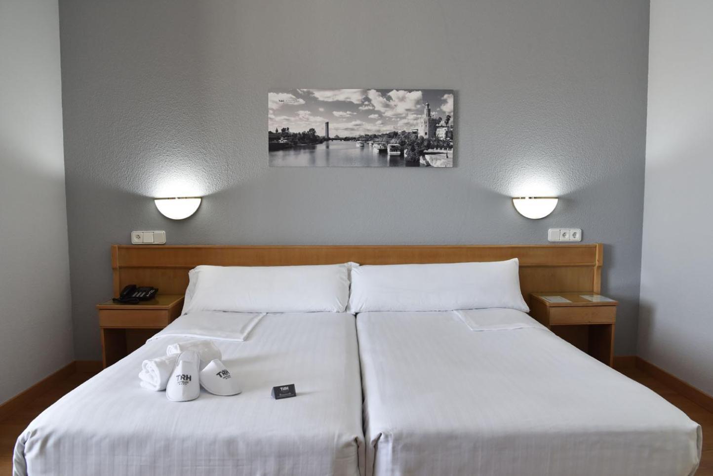 Hotel Trh La Motilla Dos Hermanas Εξωτερικό φωτογραφία