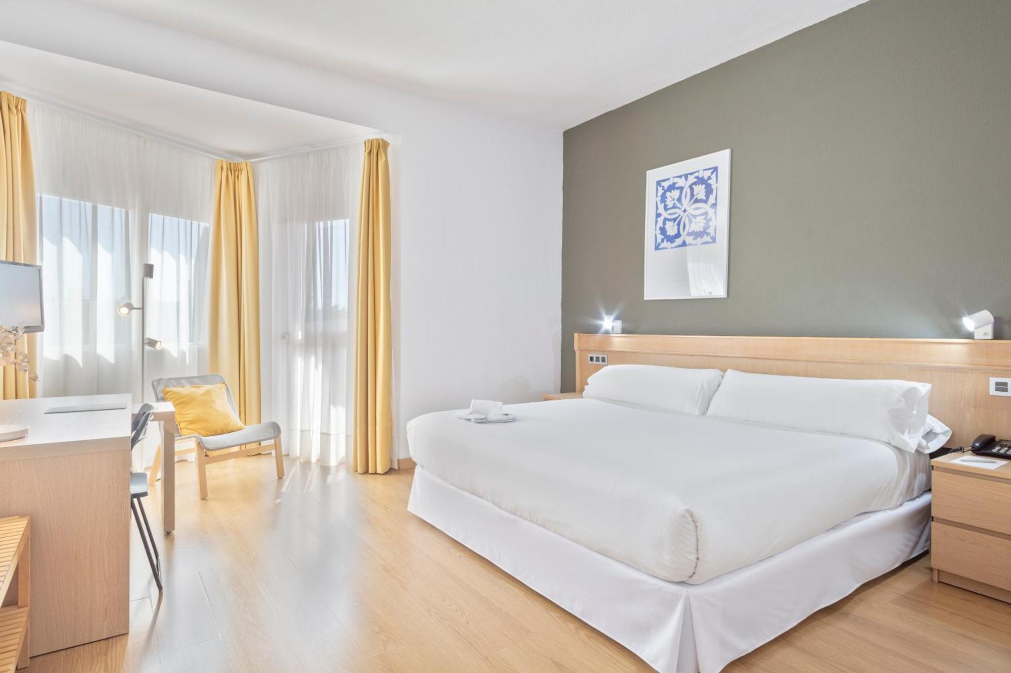 Hotel Trh La Motilla Dos Hermanas Εξωτερικό φωτογραφία